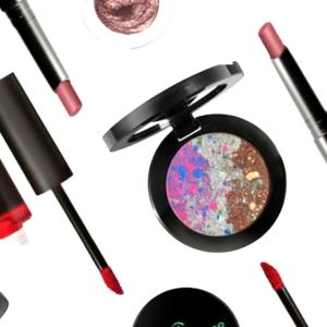 Vincent Longo LIPS and EYES 9 piece Collection!